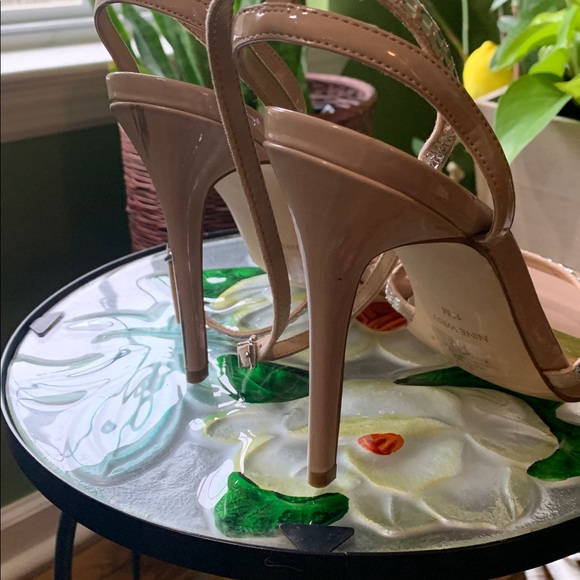 Nine West Women's Beige Strappy Heels. Formal . Cocktail.
Wedding. Barbiecore. - Picture 2 of 9
